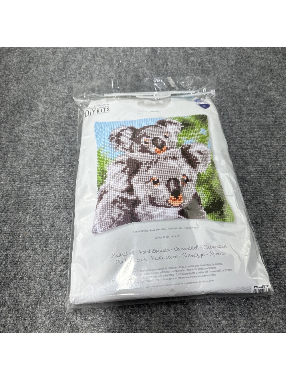 New Kruissteek Point de Croix Embroidery Kit Pillow Vervaco Koala/baby 16” X 16"